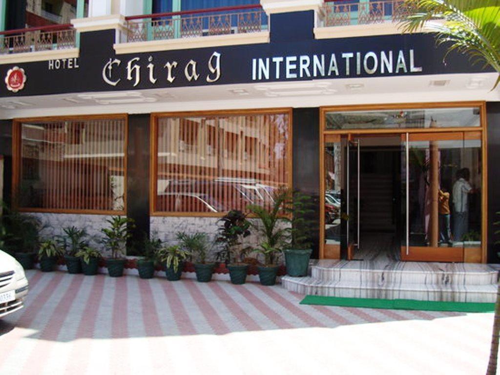 Hotel Chirag International Katra  Zewnętrze zdjęcie
